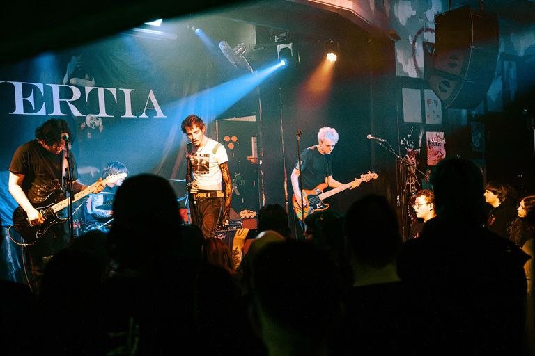 MACËY performing live at Jive in Adelaide